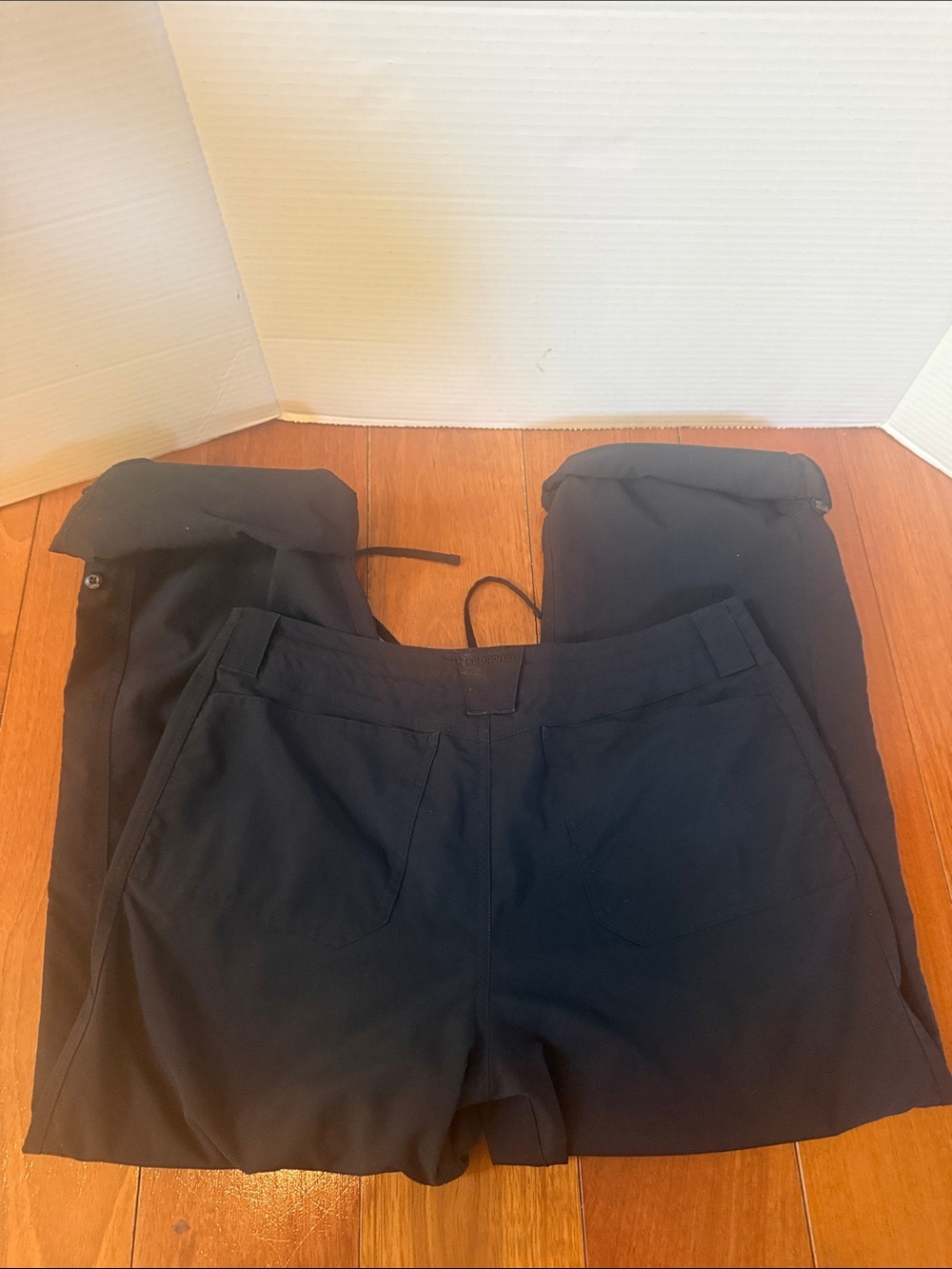 Patagonia Women’s Rock Craft Capri Pants Black Nylon Drawstring Hiking Sz 8